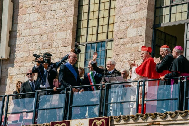 IPA89293410 - ASSISI October 4, 2026 Basilica of St. Francis celebration of the feast of St. Francis, patron saint of Italy, with the participation of President of the Republic Sergio Mattarella. After Mass, the President delivered a speech from the loggia of the Basilica, emphasizing Franciscan values and the priority of peace. The event concluded with applause and a farewell.  Copyright: xemanuelaxbianconix xx IPA89293410