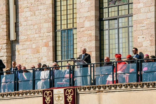 IPA89293498 - ASSISI October 4, 2026 Basilica of St. Francis celebration of the feast of St. Francis, patron saint of Italy, with the participation of President of the Republic Sergio Mattarella. After Mass, the President delivered a speech from the loggia of the Basilica, emphasizing Franciscan values and the priority of peace.  Copyright: xemanuelaxbianconix xx IPA89293498