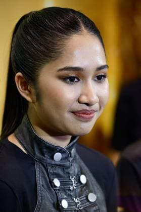 October 4, 2026, Bangkok, Thailand: BANGKOK, THAILAND, OCTOBER 4, 2026: Thai singer and guitarist Nene Royal takes part in a victory parade through central Bangkok following her win on Season 21 of America s Got Talent. The 16-year-old, who became the first Thai contestant to win the competition, was welcomed by fans during the Welcome NENE ROYAL: Win The World for Thailand celebration organized by Siam Piwat and private-sector partners. The parade began at Siam Paragon and travelled through central Bangkok before returning to the shopping complex for a welcome event. Bangkok Thailand  - ZUMAq101 20261004_zna_q101_042 Copyright: xWatsawatxKoktabtimx