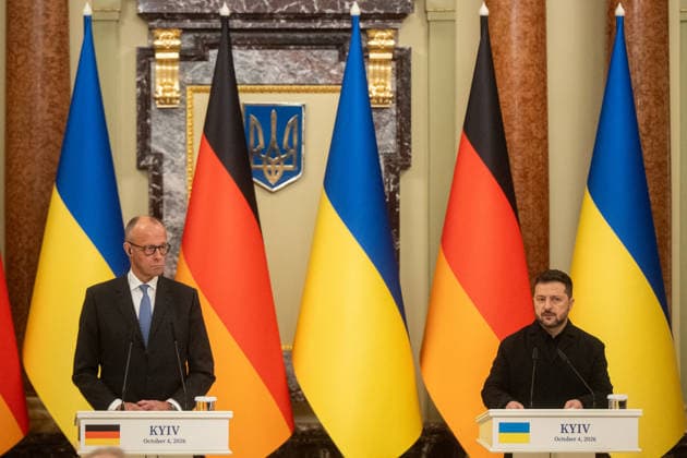 Ukraine Volodymyr Zelenskyi - German Chancellor Friedrich Merz meeting in Kyiv KYIV, UKRAINE - OCTOBER 04: Chancellor of Germany Friedrich Merz (L) and President of Ukraine Volodymyr Zelenskyi (R) attend a joint press conference after their a meeting with in Kyiv on October 4 2026. Danylo Antoniuk Anadolu Kyiv Ukraine. Editorial use only. Please get in touch for any other usage.  Copyright: x2026xAnadoluxDanyloxAntoniukx