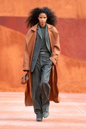 PFW Lacoste - Runway LZ A model walks the runway during the Lacoste Womenswear Spring Summer 2027 show as part of Paris Fashion Week on October 4, 2026 at Roland Garros in Paris, France. Photo by Laurent Zabulon ABACAPRESS.COM  Copyright: xZabulonxLaurent ABACAx