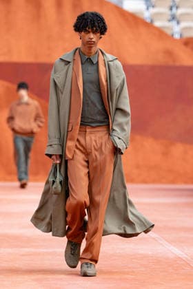 PFW Lacoste - Runway LZ A model walks the runway during the Lacoste Womenswear Spring Summer 2027 show as part of Paris Fashion Week on October 4, 2026 at Roland Garros in Paris, France. Photo by Laurent Zabulon ABACAPRESS.COM  Copyright: xZabulonxLaurent ABACAx