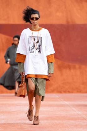 PFW Lacoste - Runway LZ A model walks the runway during the Lacoste Womenswear Spring Summer 2027 show as part of Paris Fashion Week on October 4, 2026 at Roland Garros in Paris, France. Photo by Laurent Zabulon ABACAPRESS.COM  Copyright: xZabulonxLaurent ABACAx