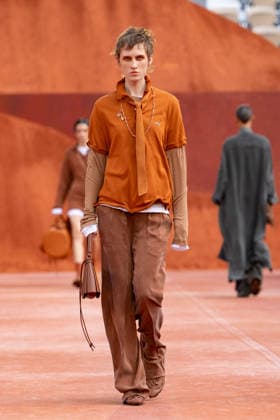 PFW Lacoste - Runway LZ A model walks the runway during the Lacoste Womenswear Spring Summer 2027 show as part of Paris Fashion Week on October 4, 2026 at Roland Garros in Paris, France. Photo by Laurent Zabulon ABACAPRESS.COM  Copyright: xZabulonxLaurent ABACAx