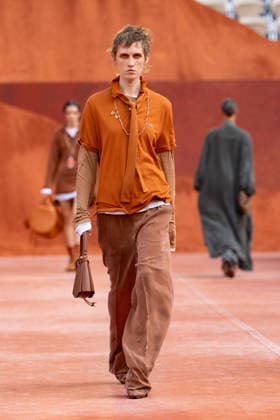 PFW Lacoste - Runway LZ A model walks the runway during the Lacoste Womenswear Spring Summer 2027 show as part of Paris Fashion Week on October 4, 2026 at Roland Garros in Paris, France. Photo by Laurent Zabulon ABACAPRESS.COM  Copyright: xZabulonxLaurent ABACAx