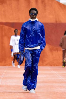 PFW Lacoste - Runway LZ A model walks the runway during the Lacoste Womenswear Spring Summer 2027 show as part of Paris Fashion Week on October 4, 2026 at Roland Garros in Paris, France. Photo by Laurent Zabulon ABACAPRESS.COM  Copyright: xZabulonxLaurent ABACAx
