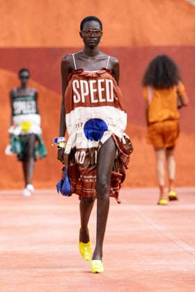 PFW Lacoste - Runway LZ A model walks the runway during the Lacoste Womenswear Spring Summer 2027 show as part of Paris Fashion Week on October 4, 2026 at Roland Garros in Paris, France. Photo by Laurent Zabulon ABACAPRESS.COM  Copyright: xZabulonxLaurent ABACAx