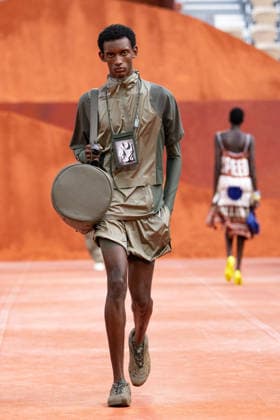 PFW Lacoste - Runway LZ A model walks the runway during the Lacoste Womenswear Spring Summer 2027 show as part of Paris Fashion Week on October 4, 2026 at Roland Garros in Paris, France. Photo by Laurent Zabulon ABACAPRESS.COM  Copyright: xZabulonxLaurent ABACAx