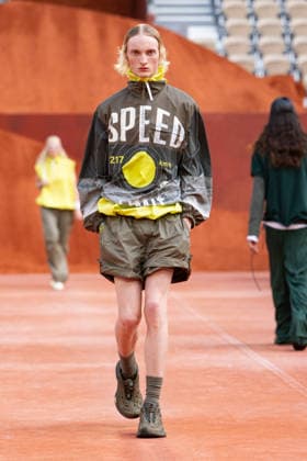 PFW Lacoste - Runway LZ A model walks the runway during the Lacoste Womenswear Spring Summer 2027 show as part of Paris Fashion Week on October 4, 2026 at Roland Garros in Paris, France. Photo by Laurent Zabulon ABACAPRESS.COM  Copyright: xZabulonxLaurent ABACAx