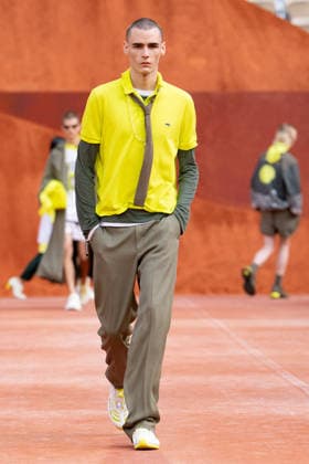 PFW Lacoste - Runway LZ A model walks the runway during the Lacoste Womenswear Spring Summer 2027 show as part of Paris Fashion Week on October 4, 2026 at Roland Garros in Paris, France. Photo by Laurent Zabulon ABACAPRESS.COM  Copyright: xZabulonxLaurent ABACAx