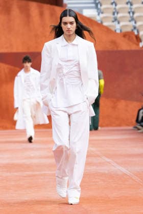 PFW Lacoste - Runway LZ A model walks the runway during the Lacoste Womenswear Spring Summer 2027 show as part of Paris Fashion Week on October 4, 2026 at Roland Garros in Paris, France. Photo by Laurent Zabulon ABACAPRESS.COM  Copyright: xZabulonxLaurent ABACAx