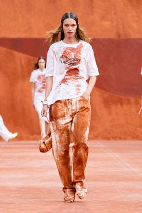 PFW Lacoste - Runway LZ A model walks the runway during the Lacoste Womenswear Spring Summer 2027 show as part of Paris Fashion Week on October 4, 2026 at Roland Garros in Paris, France. Photo by Laurent Zabulon ABACAPRESS.COM  Copyright: xZabulonxLaurent ABACAx