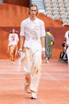 PFW Lacoste - Runway LZ A model walks the runway during the Lacoste Womenswear Spring Summer 2027 show as part of Paris Fashion Week on October 4, 2026 at Roland Garros in Paris, France. Photo by Laurent Zabulon ABACAPRESS.COM  Copyright: xZabulonxLaurent ABACAx