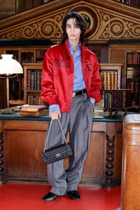 Jeff Satur at the photocall for the Valentino Women s Ready-to-Wear Spring Summer 2027 show during Paris Fashion Week (PFW) in Paris, France, on October 4, 2026. Olivier Borde, bestimage. Photocall at the Valentino Women’s Ready-to-Wear Spring Summer 2027 show as part of Paris Fashion Week on October 4, 2026, in Paris, France. Paris, France  Copyright: xOLIVIERxBORDEx xBESTIMAGExOLIVIERxBORDEx xBESTIMAGEx