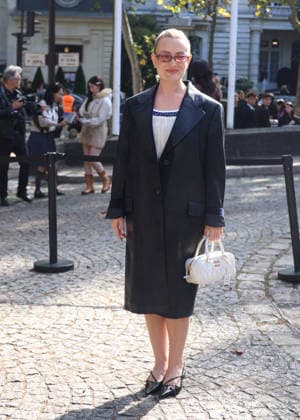 Amelia Dimoldenberg at the Miu Miu Women’s Ready-to-Wear Spring Summer 2027 fashion show during Paris Fashion Week (PFW) on October 4, 2026. Denis Guignebourg, Bestimage. Miu Miu Women’s’s Ready-to-Wear Collection Spring Summer 2027 at Paris Fashion Week (PFW) on October 4, 2026, Paris, France  Copyright: xDenisxGuignebourgx xBestimagexDenisxGuignebourgx xBestimagex