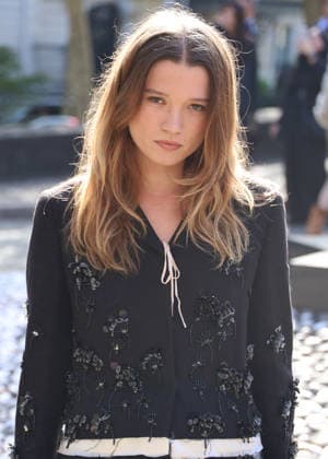 Rain Spencer at the Miu Miu Women’s Ready-to-Wear Spring Summer 2027 fashion show during Paris Fashion Week (PFW) on October 4, 2026. Denis Guignebourg, Bestimage. Miu Miu Women’s’s Ready-to-Wear Collection Spring Summer 2027 at Paris Fashion Week (PFW) on October 4, 2026, Paris, France  Copyright: xDenisxGuignebourgx xBestimagexDenisxGuignebourgx xBestimagex