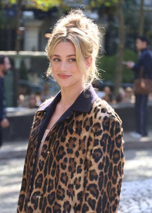 Lili Reinhart at the Miu Miu Women’s Ready-to-Wear Spring Summer 2027 fashion show during Paris Fashion Week (PFW) on October 4, 2026. Denis Guignebourg, Bestimage. Miu Miu Women’s’s Ready-to-Wear Collection Spring Summer 2027 at Paris Fashion Week (PFW) on October 4, 2026, Paris, France  Copyright: xDenisxGuignebourgx xBestimagexDenisxGuignebourgx xBestimagex
