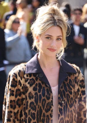 Lili Reinhart at the Miu Miu Women’s Ready-to-Wear Spring Summer 2027 fashion show during Paris Fashion Week (PFW) on October 4, 2026. Denis Guignebourg, Bestimage. Miu Miu Women’s’s Ready-to-Wear Collection Spring Summer 2027 at Paris Fashion Week (PFW) on October 4, 2026, Paris, France  Copyright: xDenisxGuignebourgx xBestimagexDenisxGuignebourgx xBestimagex