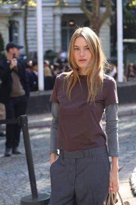 Camille Rowe at the Miu Miu Women’s Ready-to-Wear Spring Summer 2027 fashion show during Paris Fashion Week (PFW) on October 4, 2026. Denis Guignebourg, Bestimage. Miu Miu Women’s’s Ready-to-Wear Collection Spring Summer 2027 at Paris Fashion Week (PFW) on October 4, 2026, Paris, France  Copyright: xDenisxGuignebourgx xBestimagexDenisxGuignebourgx xBestimagex