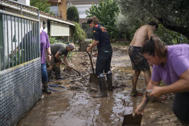 2 people killed as heavy rain hits parts of Spain BARCELONA, SPAIN - OCTOBER 4: Floodwaters submerge streets following severe torrential rainfall in Montornes del Valles, Barcelona, Spain on October 4, 2026. Heavy rains triggered widespread flooding across Catalonia, leaving at least two people dead and one missing as emergency services responded to widespread disruptions. Lorena Sopena Lopez Anadolu Barcelona Spain. Editorial use only. Please get in touch for any other usage.  Copyright: x2026xAnadoluxLorenaxSopenaxLopezx