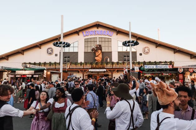 IPA89308768 - Munich, The 191st edition of Oktoberfest. Pictured: A view of the world s largest and most famous folk festival  Copyright: xAlessandroxBremecx xx IPA89308768