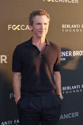 October 4, 2026, Santa Monica, California, USA: Shawn Hatosy at The Barbara Berlanti Heroes Gala Benefitting F Cancer at Barker Hangar Santa Monica USA  - ZUMAg107 20261004_zep_g107_215 Copyright: xNinaxPrommerx