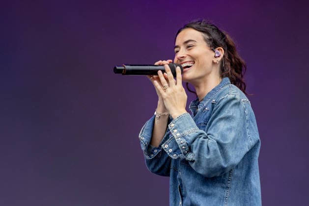 October 4, 2026, Austin, Texas, USA: Musician STELLA LEFTY (STELLA LEFKOFSKY) during the Austin City Limits Music Festival at Zilker Park in Austin, Texas Austin USA  - ZUMAs135 20261004_zap_s135_060 Copyright: xDanielxDeSloverx