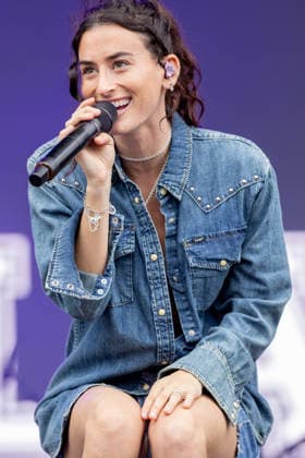 October 4, 2026, Austin, Texas, USA: Musician STELLA LEFTY (STELLA LEFKOFSKY) during the Austin City Limits Music Festival at Zilker Park in Austin, Texas Austin USA  - ZUMAs135 20261004_zap_s135_061 Copyright: xDanielxDeSloverx