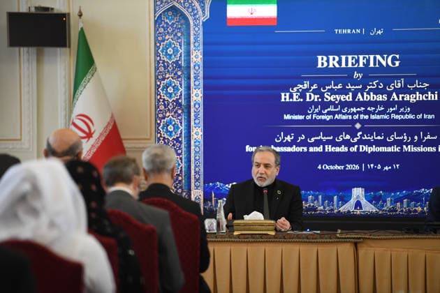 (261004) -- TEHRAN, Oct. 4, 2026 -- Iran s Foreign Minister Seyed Abbas Araghchi speaks at a meeting with foreign ambassadors and diplomats in Tehran, Iran, on Oct. 4, 2026. Araghchi said on Sunday the country is still ready to achieve a just and honorable solution through diplomacy, but it will give a more crushing response if the enemies once again resort to military actions. Shadati) IRAN-TEHRAN-FM-MEETING ShaxDati 