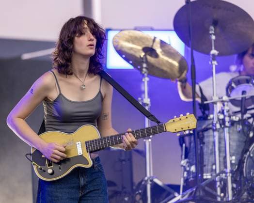 October 4, 2026, Austin, Texas, USA: EMILY GREEN of Geese during the Austin City Limits Music Festival at Zilker Park in Austin, Texas Austin USA  - ZUMAs135 20261004_zap_s135_134 Copyright: xDanielxDeSloverx