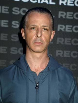 October 4, 2026, New York, New York, USA: Actor JEREMY STRONG seen during the red carpet arrivals at the World Premiere of The Social Reckoning held at the Regal Union Square Theater. New York USA  - ZUMAk03_ 20261004_zaf_k03_056 Copyright: xNancyxKaszermanx