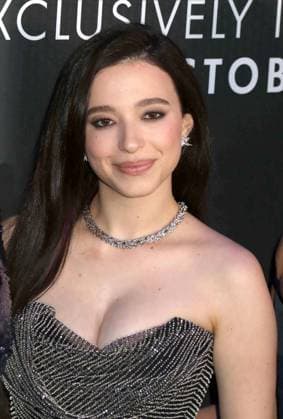 October 4, 2026, New York, New York, USA: Actor MIKEY MADISON seen during the red carpet arrivals at the World Premiere of The Social Reckoning held at the Regal Union Square Theater. New York USA  - ZUMAk03_ 20261004_zaf_k03_096 Copyright: xNancyxKaszermanx