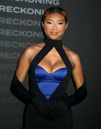 October 4, 2026, New York, New York, USA: Actor SIERRA CAPRI seen during the red carpet arrivals at the World Premiere of The Social Reckoning held at the Regal Union Square Theater. New York USA  - ZUMAk03_ 20261004_zaf_k03_110 Copyright: xNancyxKaszermanx