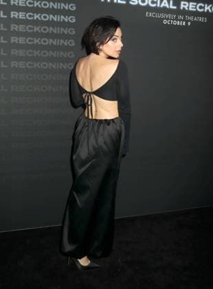 October 4, 2026, New York, New York, USA: Actor KRYSTA RODRIGUEZ seen during the red carpet arrivals at the World Premiere of The Social Reckoning held at the Regal Union Square Theater. New York USA  - ZUMAk03_ 20261004_zaf_k03_104 Copyright: xNancyxKaszermanx