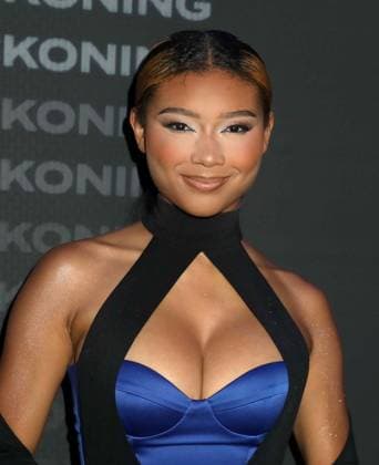 October 4, 2026, New York, New York, USA: Actor SIERRA CAPRI seen during the red carpet arrivals at the World Premiere of The Social Reckoning held at the Regal Union Square Theater. New York USA  - ZUMAk03_ 20261004_zaf_k03_112 Copyright: xNancyxKaszermanx
