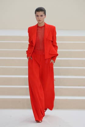 PFW - Akris Runway A model walks the runway during the Akris Womenswear Spring Summer 2027 show as part of Paris Fashion Week on October 04, 2026 in Paris, France. Photo by Alain-Gil Gonzalez ABACAPRESS.COM Paris France  Copyright: xGonzalezxAlain-Gil ABACAx