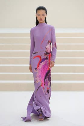 PFW - Akris Runway A model walks the runway during the Akris Womenswear Spring Summer 2027 show as part of Paris Fashion Week on October 04, 2026 in Paris, France. Photo by Alain-Gil Gonzalez ABACAPRESS.COM Paris France  Copyright: xGonzalezxAlain-Gil ABACAx