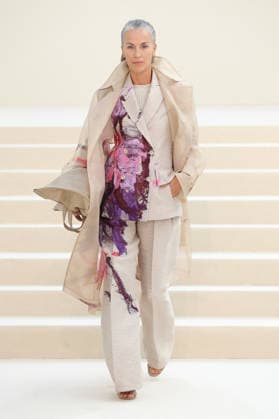 PFW - Akris Runway A model walks the runway during the Akris Womenswear Spring Summer 2027 show as part of Paris Fashion Week on October 04, 2026 in Paris, France. Photo by Alain-Gil Gonzalez ABACAPRESS.COM Paris France  Copyright: xGonzalezxAlain-Gil ABACAx