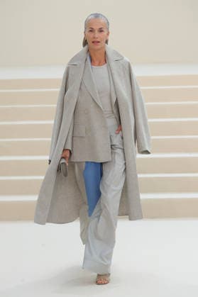 PFW - Akris Runway A model walks the runway during the Akris Womenswear Spring Summer 2027 show as part of Paris Fashion Week on October 04, 2026 in Paris, France. Photo by Alain-Gil Gonzalez ABACAPRESS.COM Paris France  Copyright: xGonzalezxAlain-Gil ABACAx
