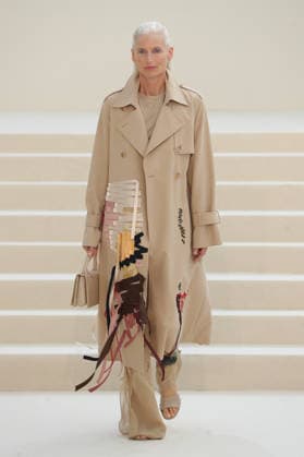 PFW - Akris Runway A model walks the runway during the Akris Womenswear Spring Summer 2027 show as part of Paris Fashion Week on October 04, 2026 in Paris, France. Photo by Alain-Gil Gonzalez ABACAPRESS.COM Paris France  Copyright: xGonzalezxAlain-Gil ABACAx