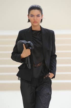 PFW - Akris Runway A model walks the runway during the Akris Womenswear Spring Summer 2027 show as part of Paris Fashion Week on October 04, 2026 in Paris, France. Photo by Alain-Gil Gonzalez ABACAPRESS.COM Paris France  Copyright: xGonzalezxAlain-Gil ABACAx