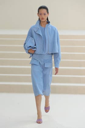 PFW - Akris Runway A model walks the runway during the Akris Womenswear Spring Summer 2027 show as part of Paris Fashion Week on October 04, 2026 in Paris, France. Photo by Alain-Gil Gonzalez ABACAPRESS.COM Paris France  Copyright: xGonzalezxAlain-Gil ABACAx