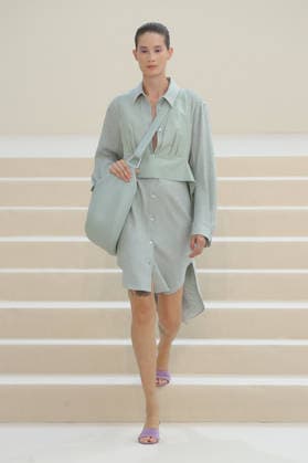 PFW - Akris Runway A model walks the runway during the Akris Womenswear Spring Summer 2027 show as part of Paris Fashion Week on October 04, 2026 in Paris, France. Photo by Alain-Gil Gonzalez ABACAPRESS.COM Paris France  Copyright: xGonzalezxAlain-Gil ABACAx
