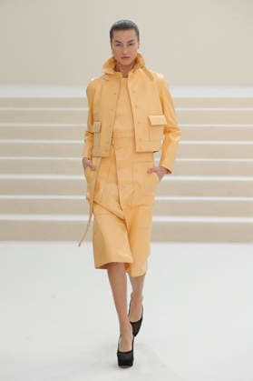 PFW - Akris Runway A model walks the runway during the Akris Womenswear Spring Summer 2027 show as part of Paris Fashion Week on October 04, 2026 in Paris, France. Photo by Alain-Gil Gonzalez ABACAPRESS.COM Paris France  Copyright: xGonzalezxAlain-Gil ABACAx