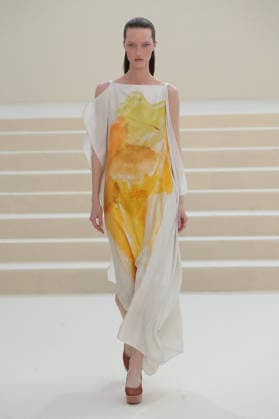 PFW - Akris Runway A model walks the runway during the Akris Womenswear Spring Summer 2027 show as part of Paris Fashion Week on October 04, 2026 in Paris, France. Photo by Alain-Gil Gonzalez ABACAPRESS.COM Paris France  Copyright: xGonzalezxAlain-Gil ABACAx