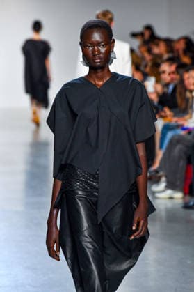 PFW - Niccolo Pasqualetti Runway A model walks the runway during the Niccolò Pasqualetti Womenswear Spring Summer 2027 show as part of Paris Fashion Week on October 04, 2026 in Paris, France. Photo by Shootpix ABACAPRESS.COM Paris France  Copyright: xShootpix ABACAx