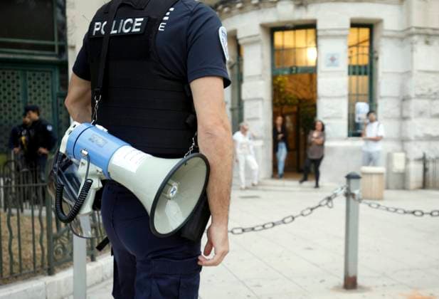HIGH SCHOOL PROTEST AT LYCÉE MASSENA IN NICE PHOTOPQR NICE MATIN Jean François Ottonello Nice October 5, 2026 High school protest in Nice The school year began peacefully at Lycée Masséna in Nice, with a police presence, including bag checks and searches at the entrance France Fires have broken out at several schools in France, as students protest by blockading educational institutions nationwide over school funding and learning conditions Nice France  Copyright: xPHOTOPQR NICExMATIN MAXPPPxJeanxFrançoisxOttonellox 20261005NIM9677 20261005NIM9677