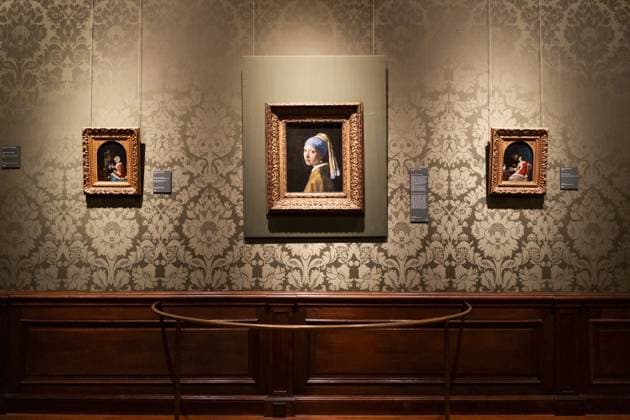 THE HAGUE - Johannes Vermeer s Girl with a Pearl Earring is hanging in the Mauritshuis again. The painting spent five weeks in Japan, where it was part of an exhibition of works from the Mauritshuis in Osaka. LINA SELG ANP netherlands out - belgium out  Copyright: xx x571566201x originalFilename: 571566201.jpg
