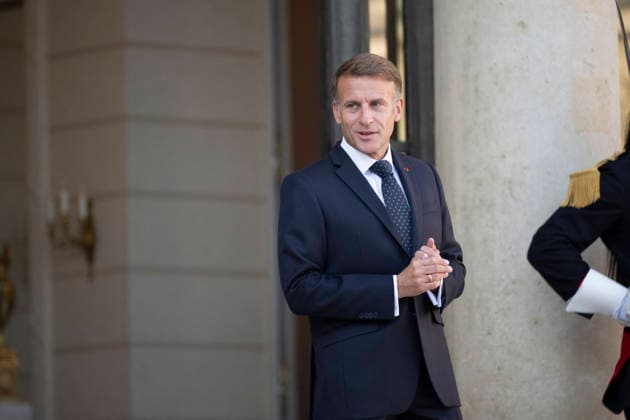 Emmanuel Macron Welcomes Benin President Romuald Wadagni - Paris French President Emmanuel Macron at the Elysee Palace in Paris on October 5, 2026. Photo by Eliot Blondet ABACAPRESS.COM Paris Ile-de-France France  Copyright: xBlondetxEliot ABACAx