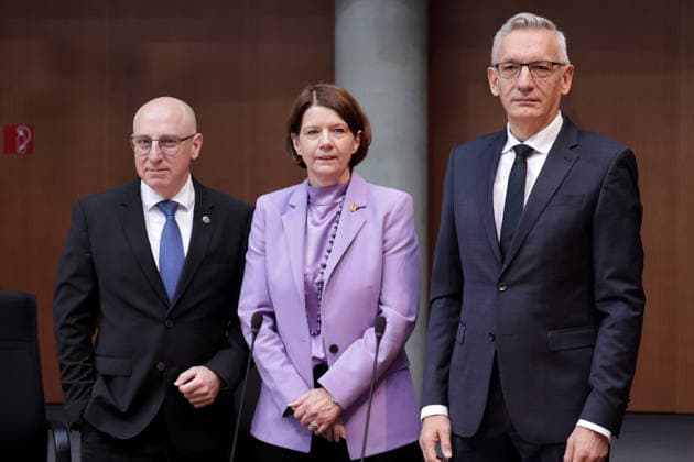 Sinan Selen, Präsident des Bundesamtes für Verfassungsschutz, Martina Rosenberg, Präsidentin des MAD, Martin Jäger, Präsident des BND, Öffentliche Anhörung des Parlamentarischen Kontrollgremiums, Berlin, 05.10.2026